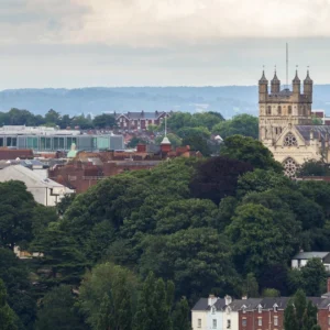 Voyage scolaire sur la légende du Roi Arthur : immersion dans les mythes arthurien